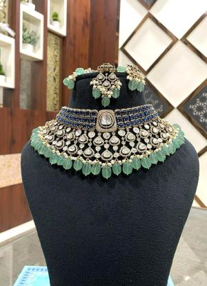 Royal Silver Choker Necklace & Matching Earrings