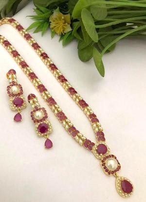 Red Gemstone & Pearl Gold Necklace Set with Matching Earrings