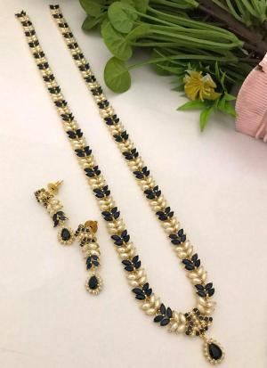 Blue & Cream Gemstone Gold Necklace Set with Matching Earrings
