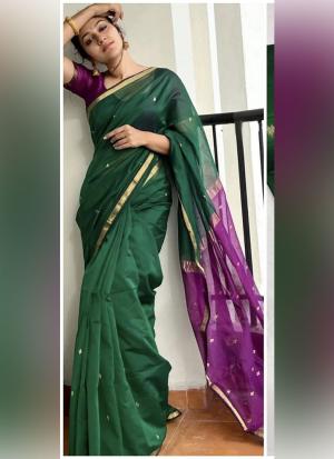 Graceful Silk Cotton Saree with Contrast Pallu