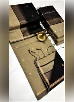 Artisanal Silk Cotton Saree with Contrast Pallu