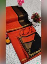 Silk Cotton Saree with Sleek Borders & Contrast Pallu