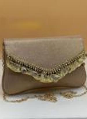 Chestnut Clutch