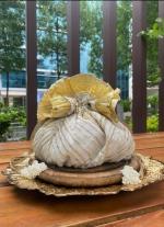White And Golden Potli